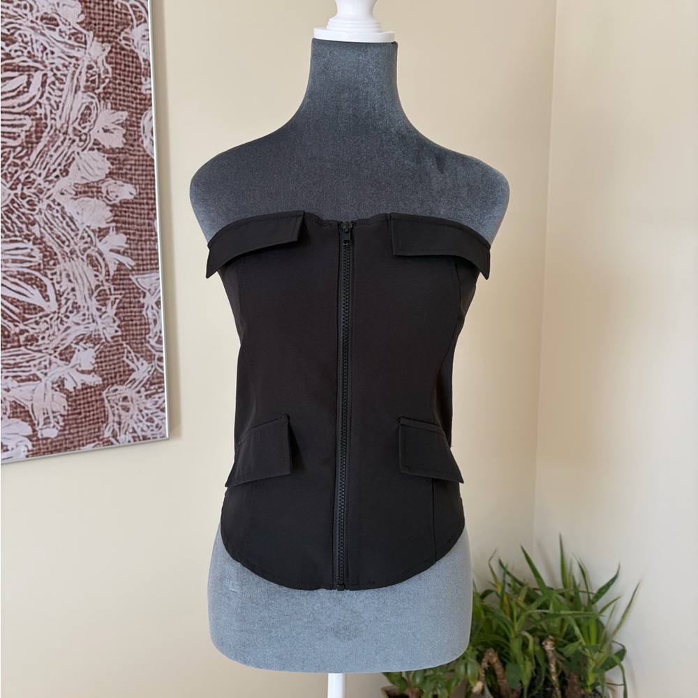 Forever 21 black strapless top – Size Medium
